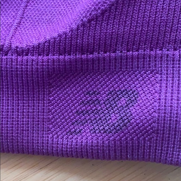 New ballance reversable sports bra - Picture 4 of 4